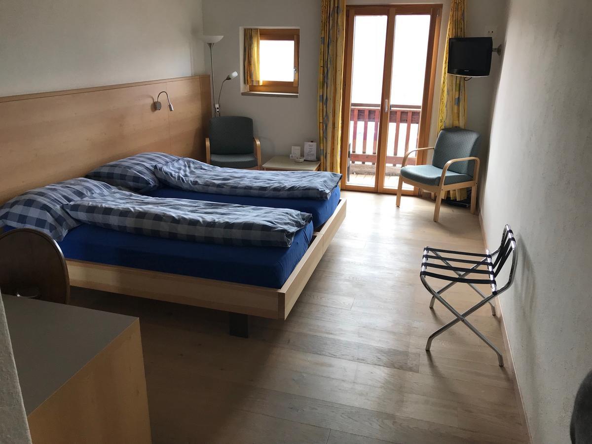 Hotel Restaurant Kulm Triesenberg ภายนอก รูปภาพ
